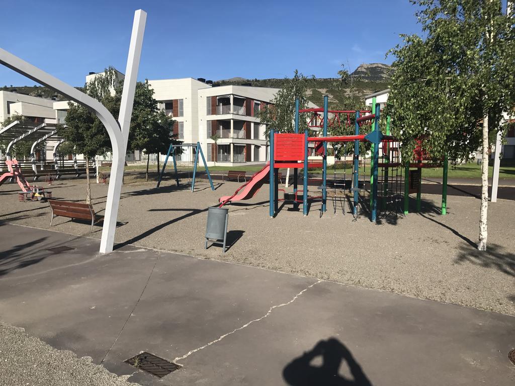 Apartamento Golf Y Nieve Sabiñánigo Exterior foto