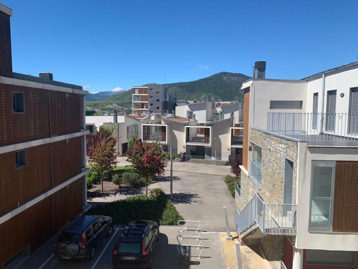 Apartamento Golf Y Nieve Sabiñánigo Exterior foto