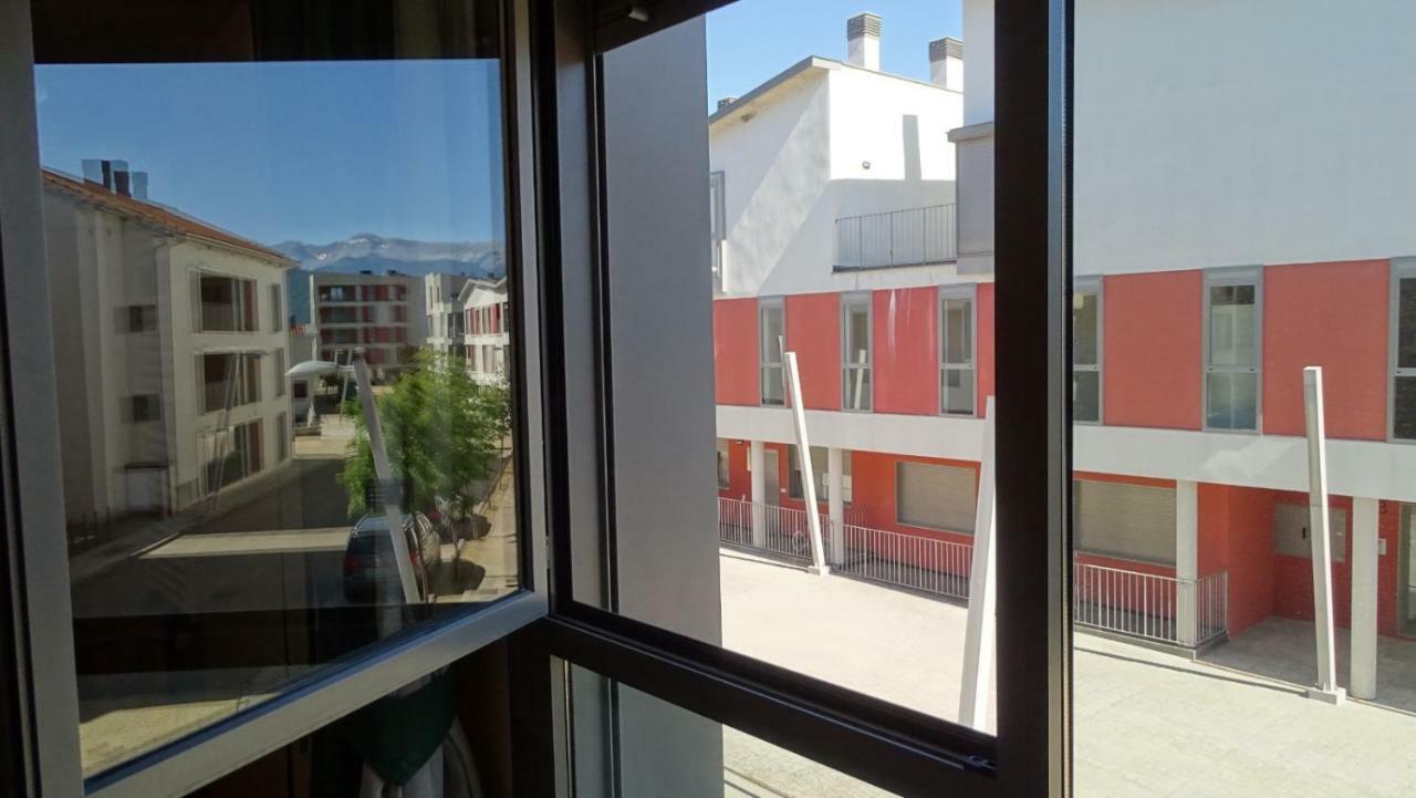 Apartamento Golf Y Nieve Sabiñánigo Exterior foto